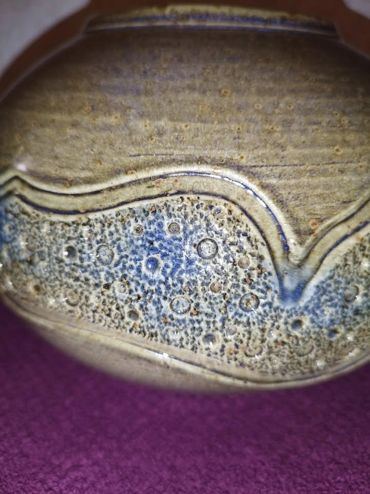Decorative Ceramic Vase – Studio Pottery – Signed Piece - photo 5