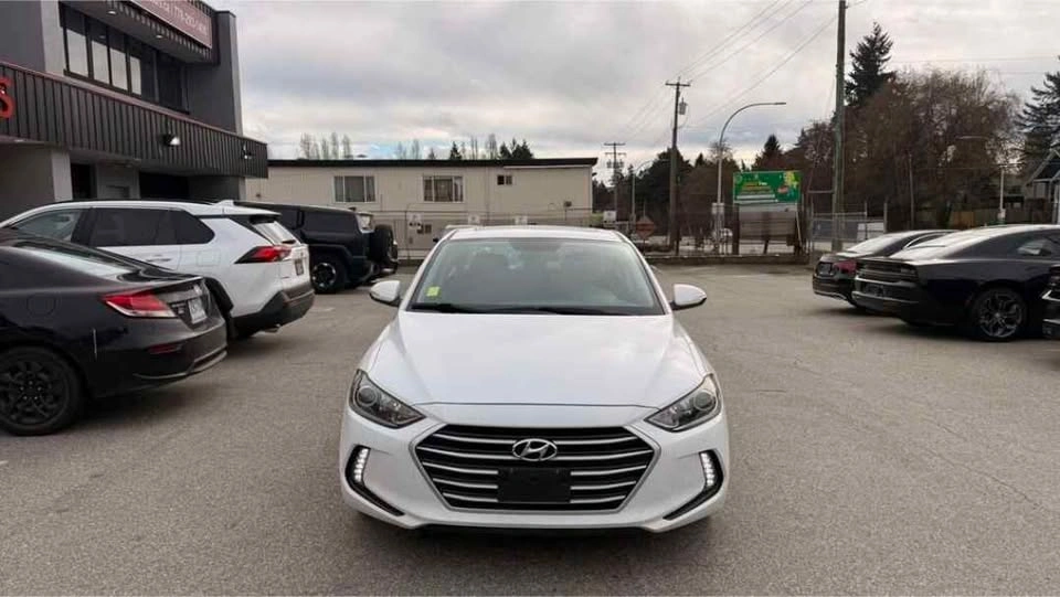 2017 Hyundai Elantra GLS - Apple CarPlay - photo 2