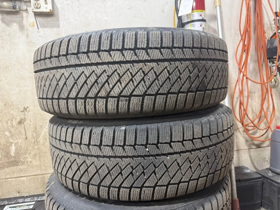 OEM Dodge Charger Rims and Winter Tires 235/55R19 - photo 4