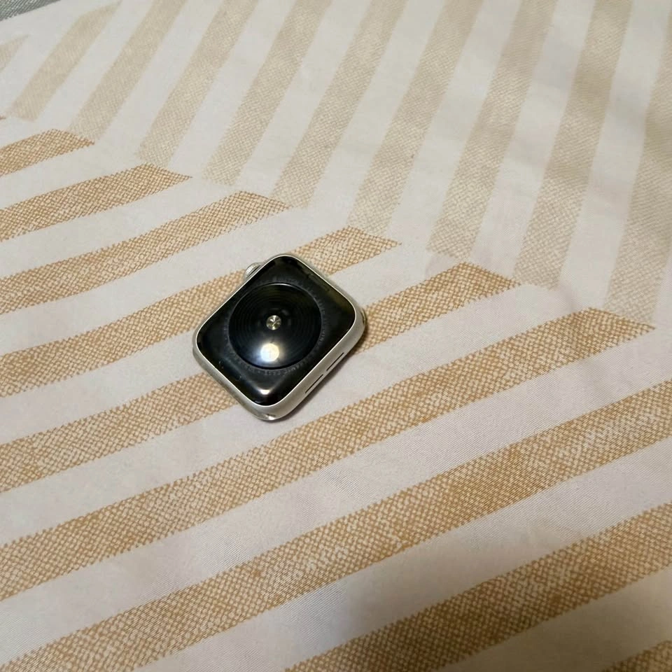 Apple Watch SE 44mm (1st Gen) - photo 2