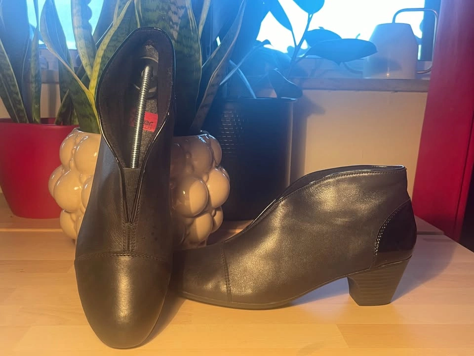 Rieker Genuine Leather Boots - Size 40 - Slip-In - photo 2