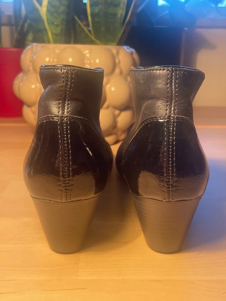 Rieker Genuine Leather Boots - Size 40 - Slip-In - photo 3