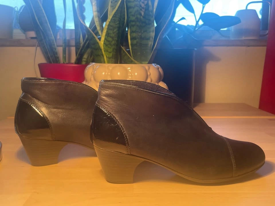 Rieker Genuine Leather Boots - Size 40 - Slip-In - photo 4