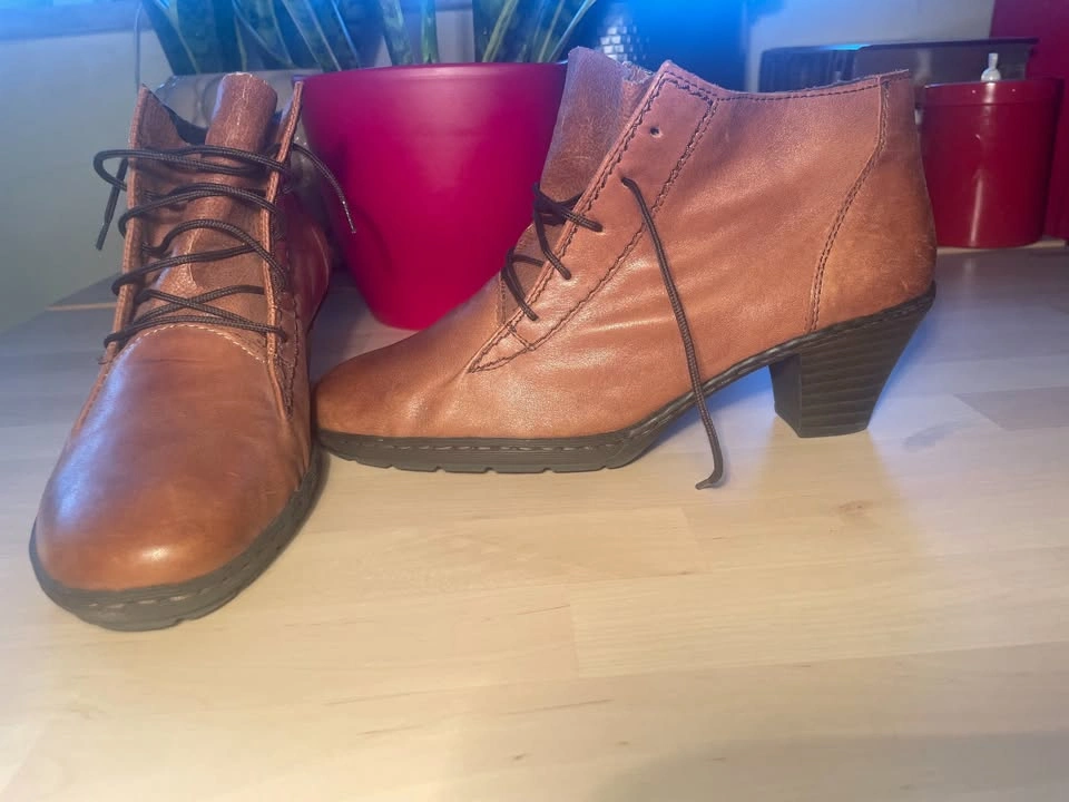 Rieker Genuine Leather Boots - Size 39 - photo 3