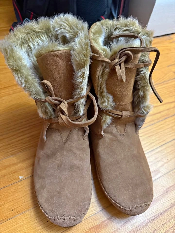Toms Zahara Suede faux shearling booties moccasins