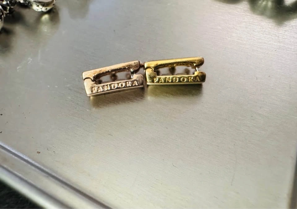 2 Pandora Sparkling Crown Clip Charms - photo 2
