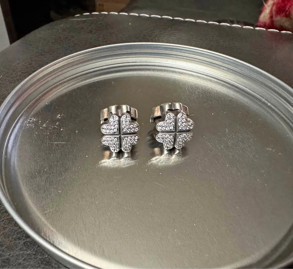Pandora Petals of Love Clips Sparkling Clover Clear CZ