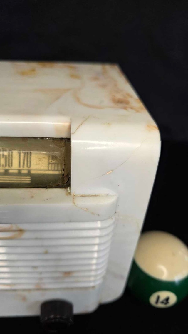 1948 General Electric BEETLE swirl bakelite radio C122 - photo 5