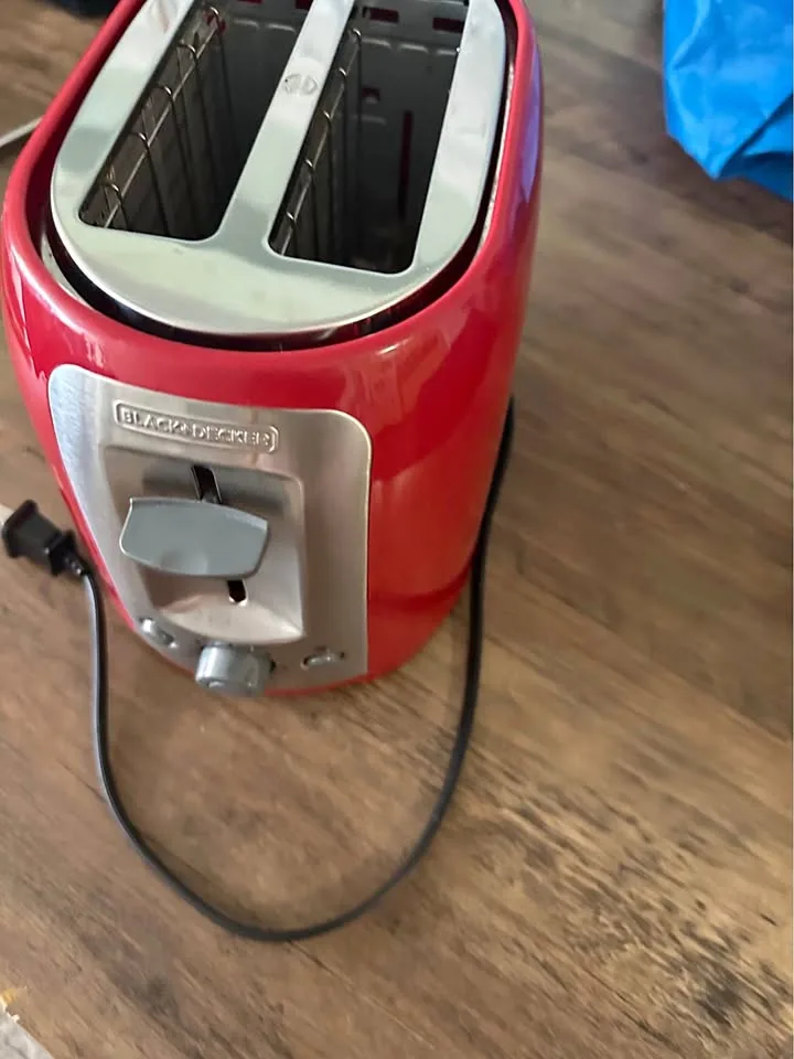 Black & Decker 2-Slice Toaster thumbnail
