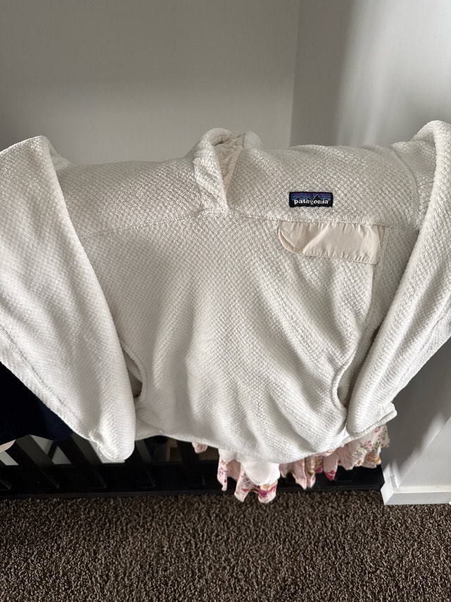 Patagonia Pull Over Ladies Large