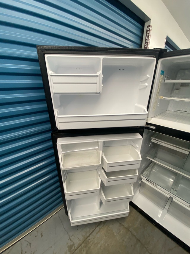 BLACK TOP FREEZER REFRIGERATOR - photo 5