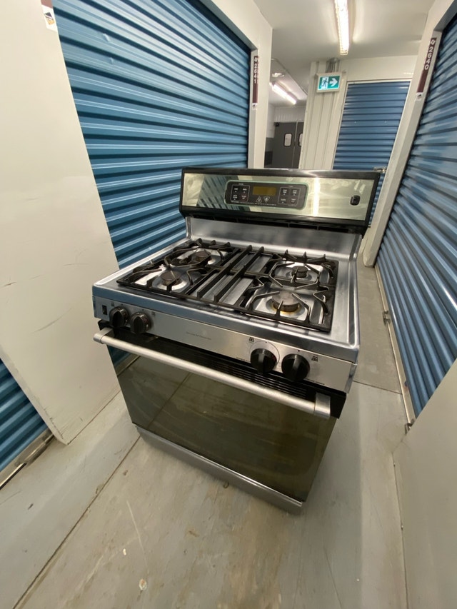 GE 30" Stainless Steel Gas Stove - 4 Burner - photo 2