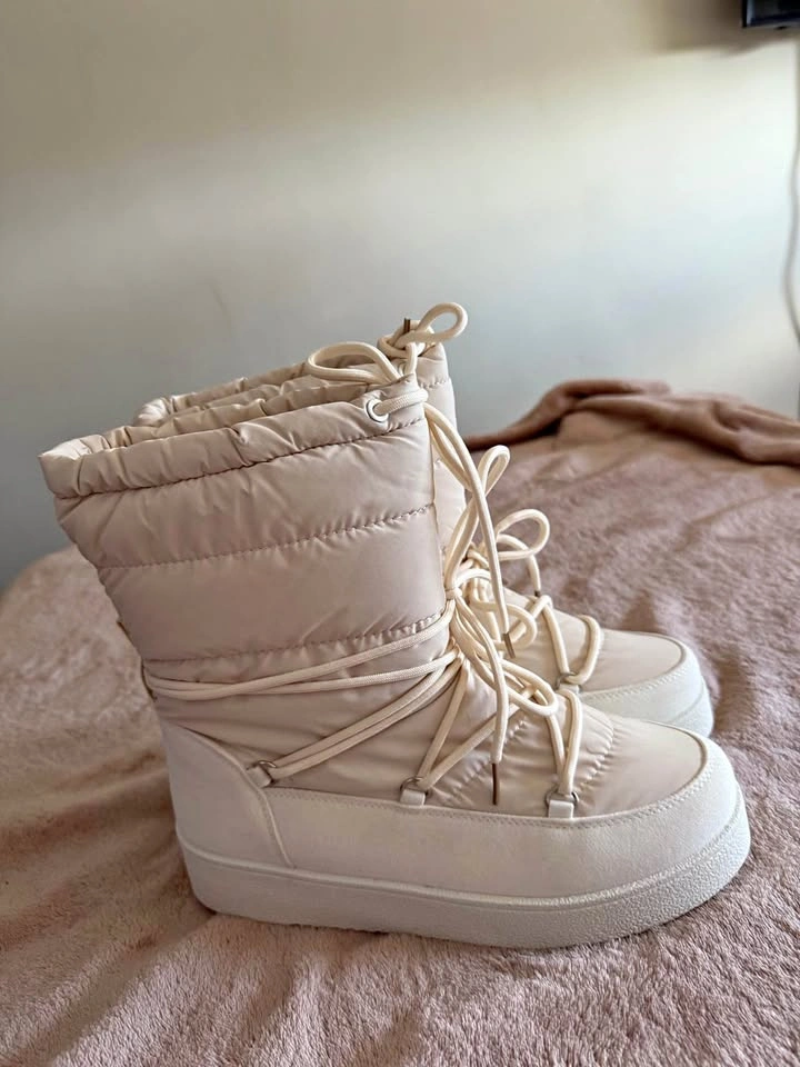 Fashion Nova Just Yesterday Flat Boots - Ivory