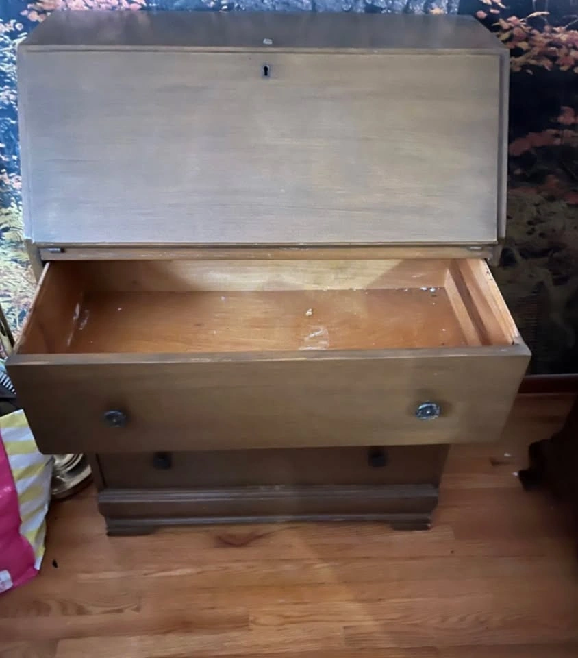 Vintage Wooden Secretary Desk/Dresser - photo 5