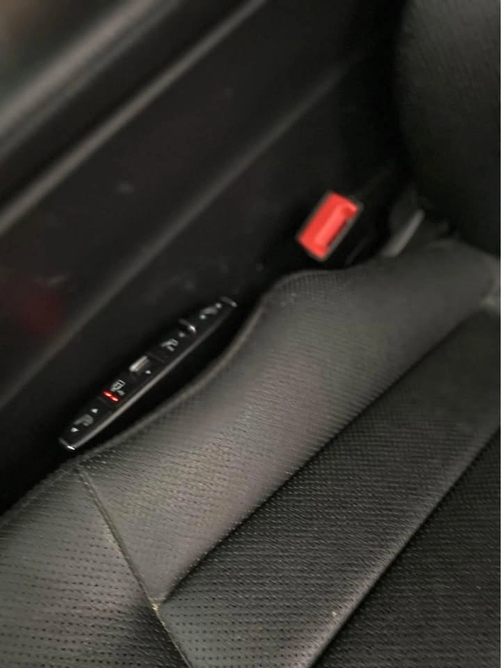 W212 E550 Interior Seats (Front & Back) - photo 2