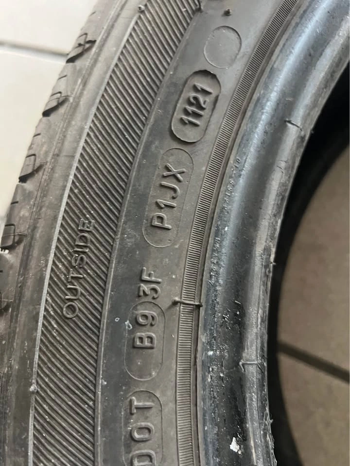 215/55/17 Michelin Defender T+H Pair (2) - photo 5