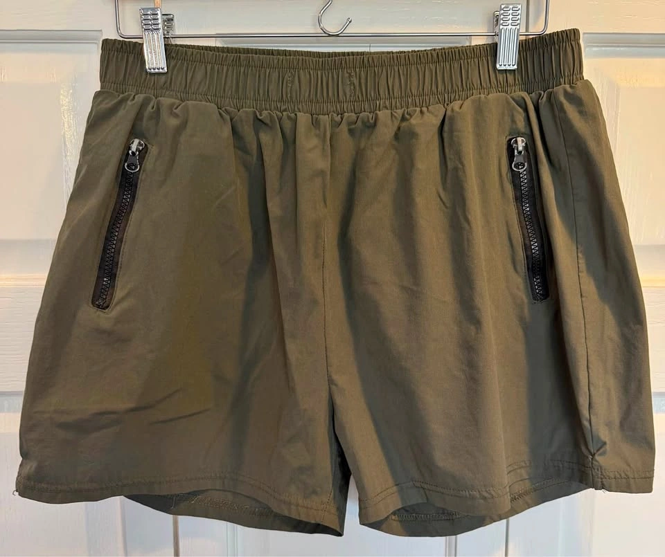 Like New Women’s Size XL Army Green Active Shorts $10