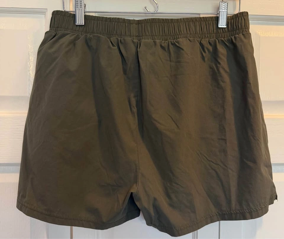 Like New Women’s Size XL Army Green Active Shorts $10 - photo 2