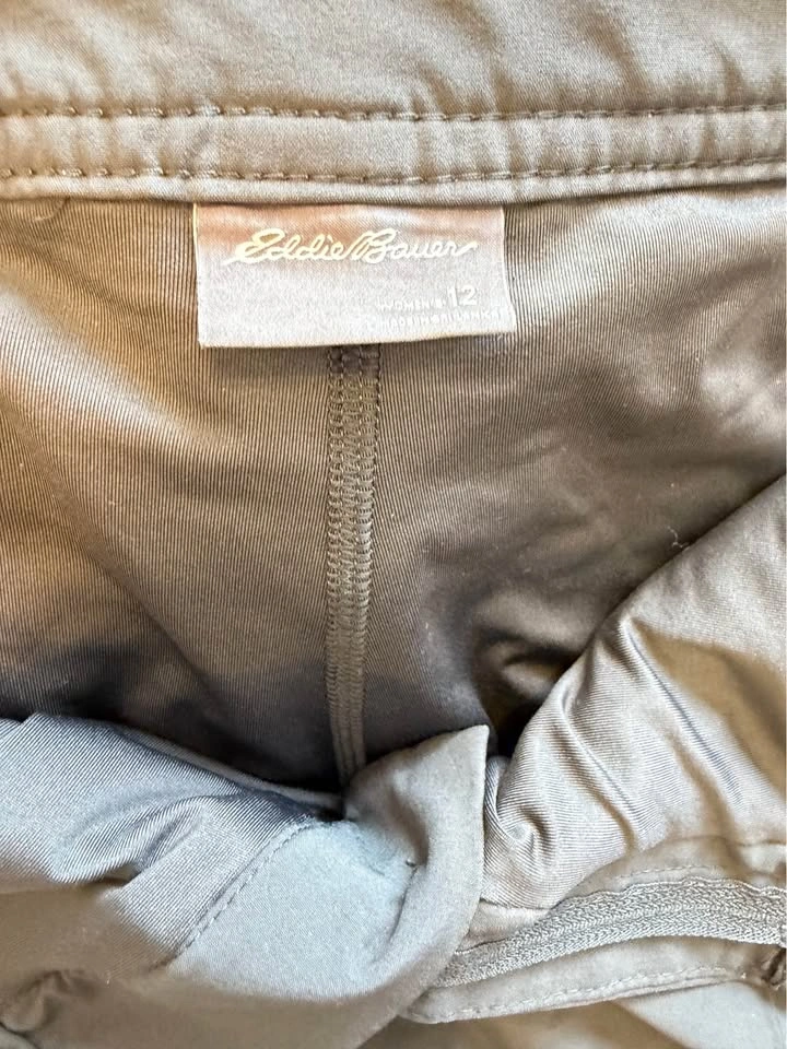 Like New Women’s Dark Grey Eddie Bauer Active Skort $15 - photo 4