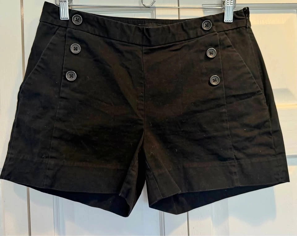 Women’s Black Size 6 Sailor Trouser Shorts $7