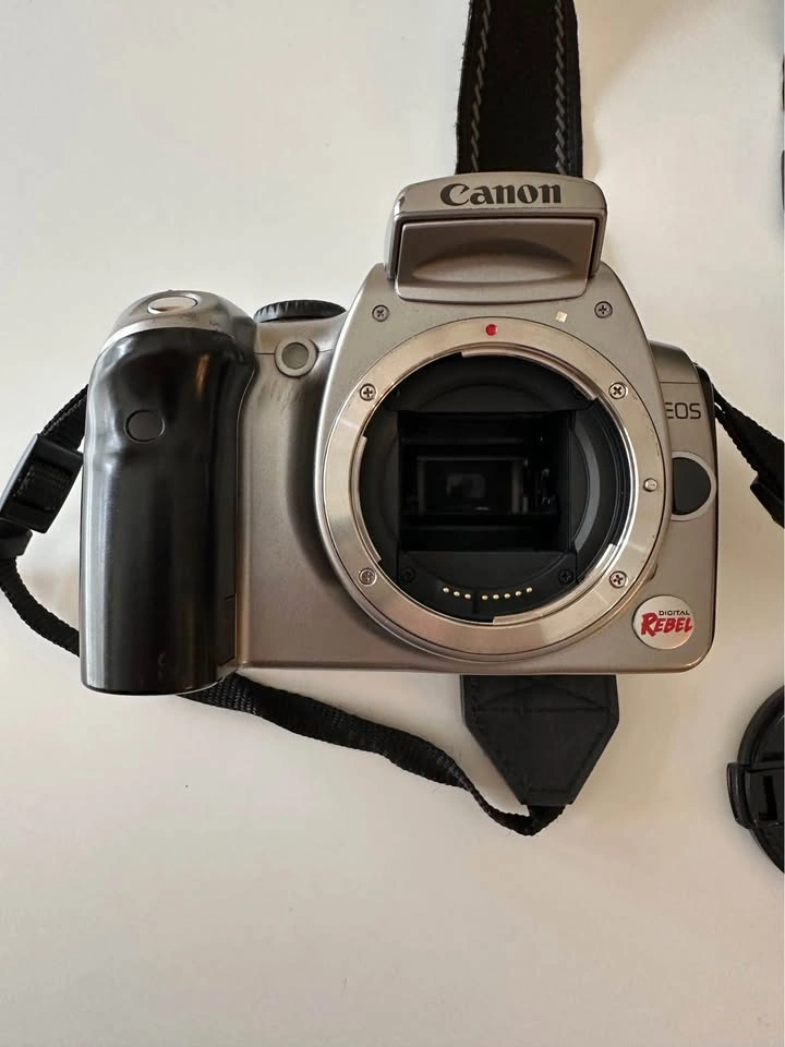 Canon EOS Digital Rebel XT (350D) DSLR Kit - photo 5