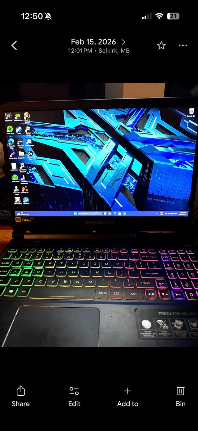 Acer Predator Helios 300 Gaming Laptop - photo 3