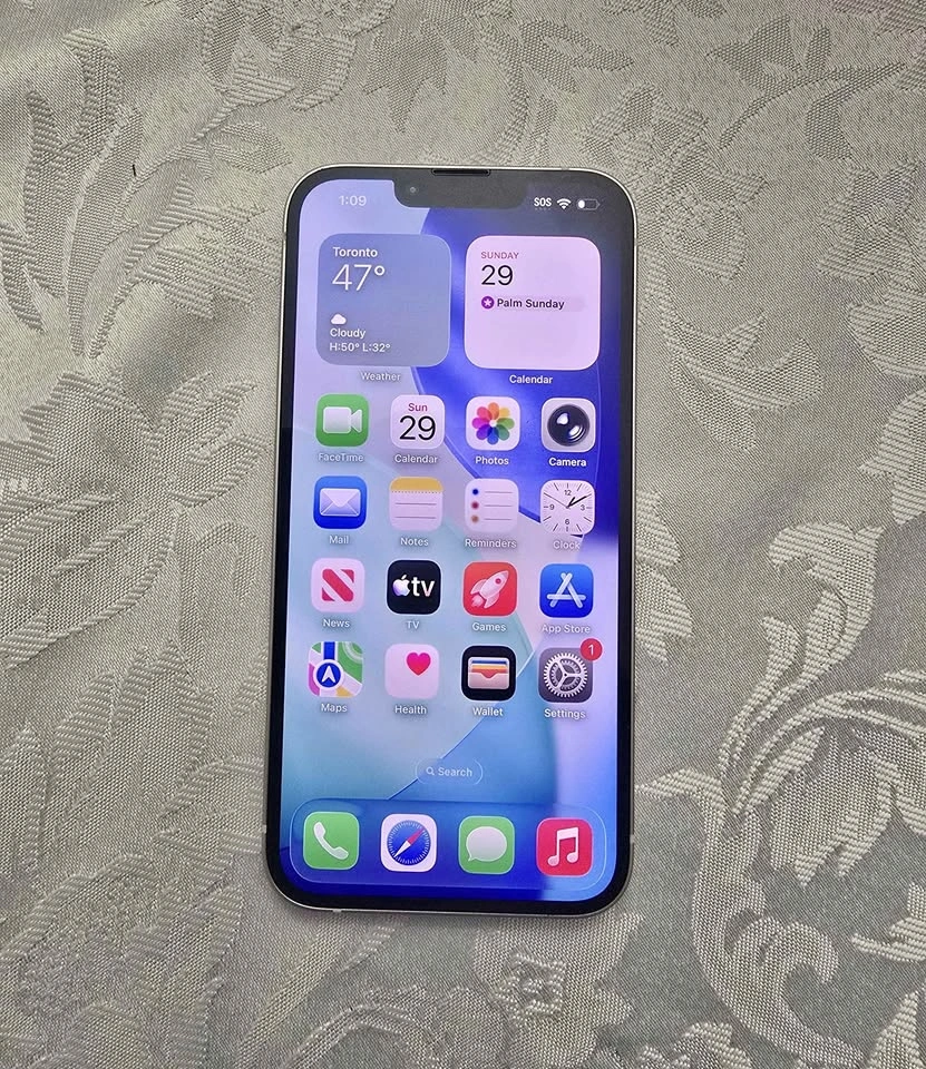 Apple iPhone 13 128GB White