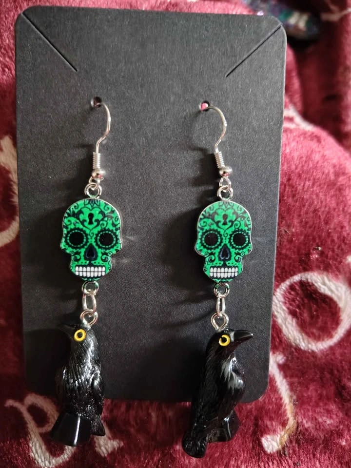 Handmade Goth Skull & Crow Dangle Earrings - photo 5
