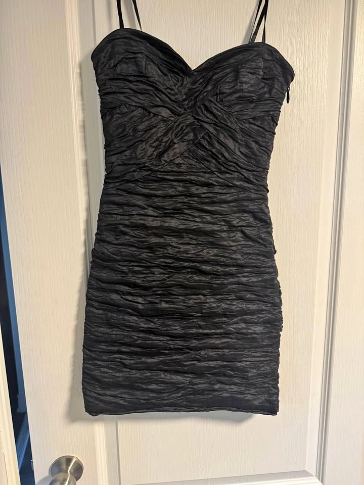 BCBGMAXAZRIA Black Ruched Mini Dress Size 0