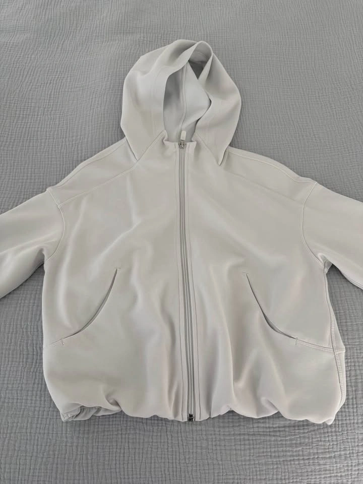 Lululemon Cropped Hoodie - photo 2