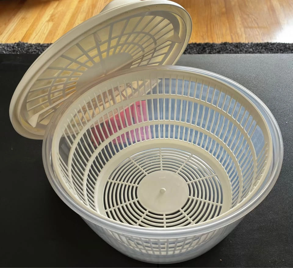 IKEA Salad Spinner - $2 - photo 3