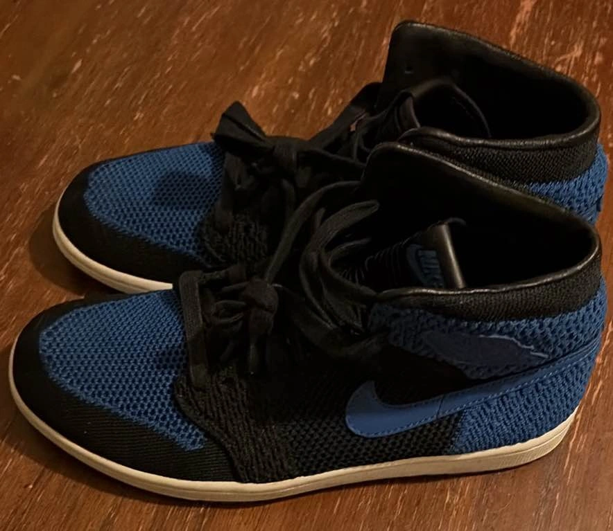 Jordan 1 Retro High Flyknit Royal – Size 8 - photo 3