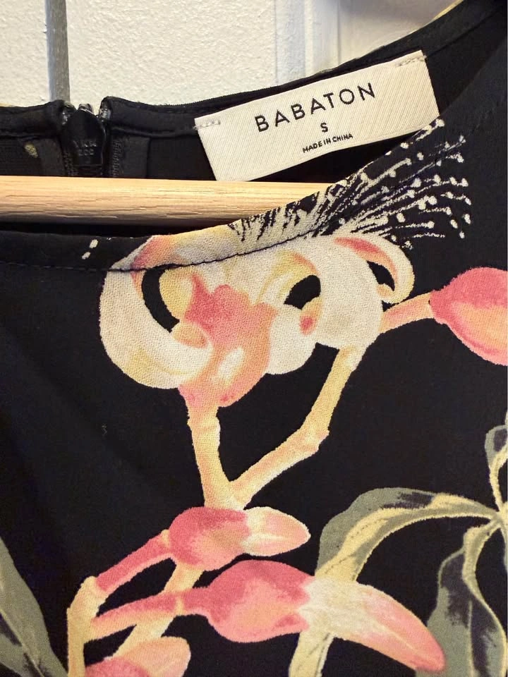 Aritzia Babaton Shell Tank Floral Print Size S - photo 3