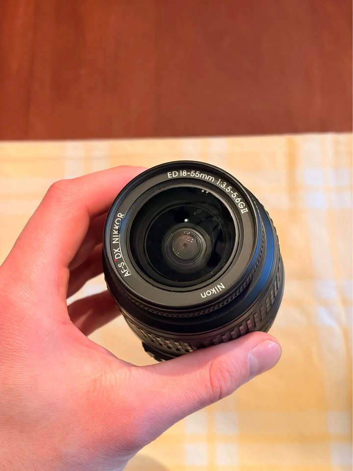 Nikon DX AF-S NIKKOR 18-55mm & 55-200mm Lenses - photo 4