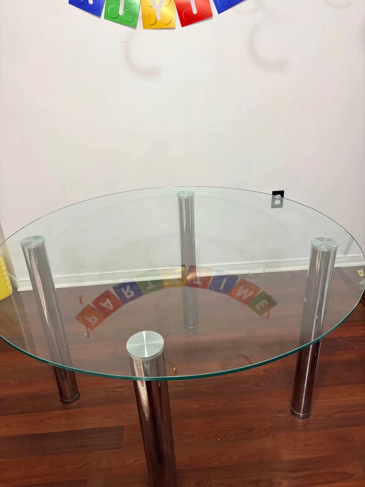 Dining Table - photo 2
