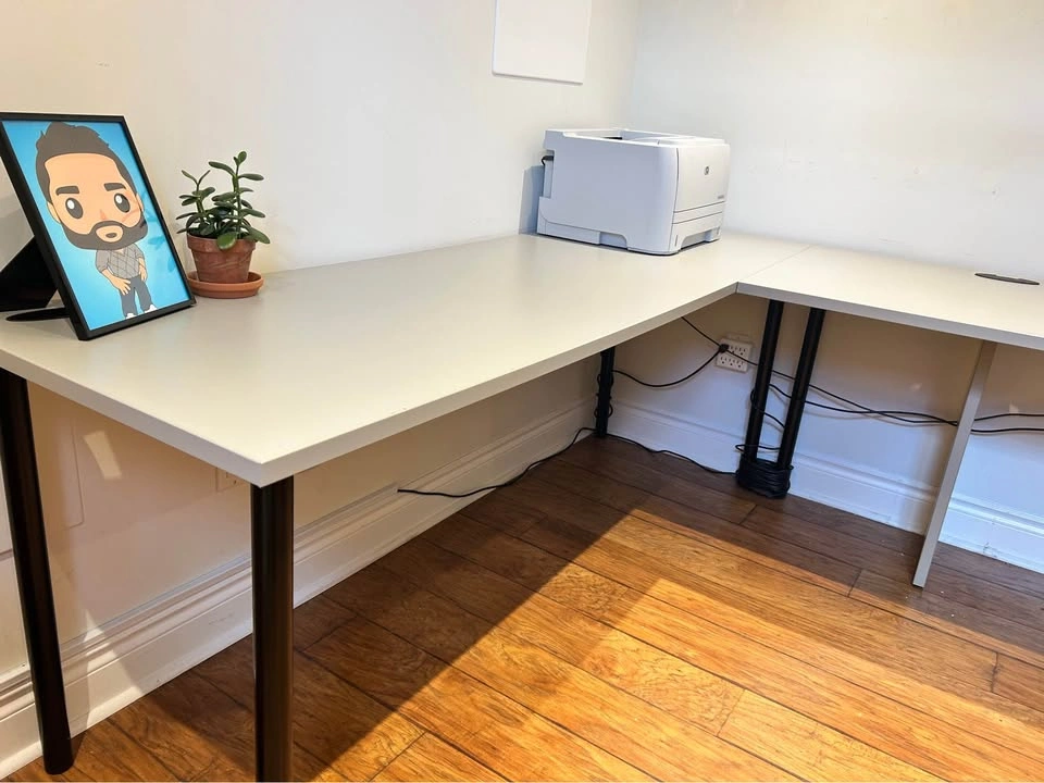 Modern U-Shaped Desk w/ Curved Front – Large Workspace - photo 3