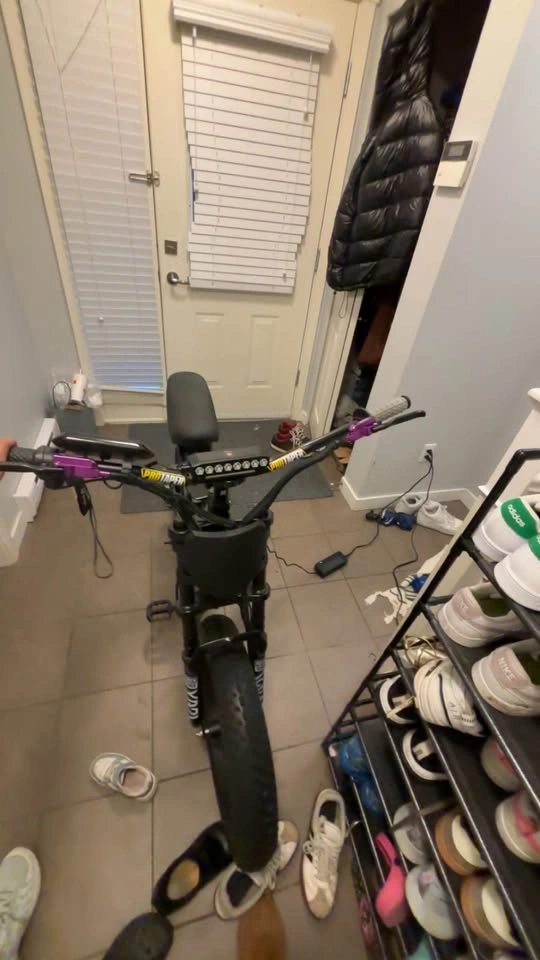 Brand New E-moto - Only 200 Miles! - photo 4