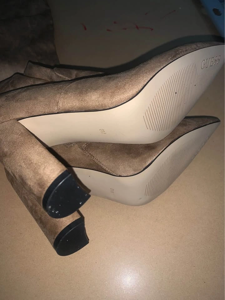 GUESS Over-The-Knee Suede Boots Size 8 - photo 4