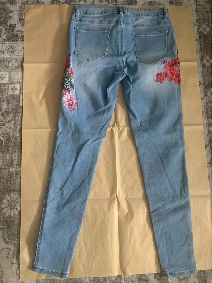Ladies Revamped Denim Jeans - photo 3