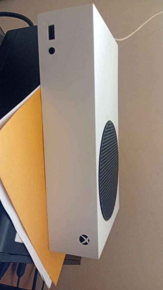 Xbox Series S - photo 2