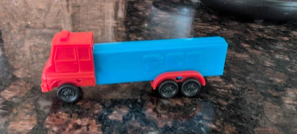 vintage PEZ Truck Dispenser Red Blue - photo 2