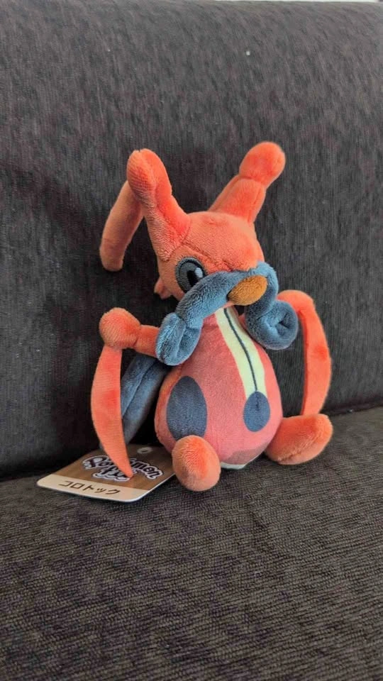 Pokémon fit Kricketune plush new with tag