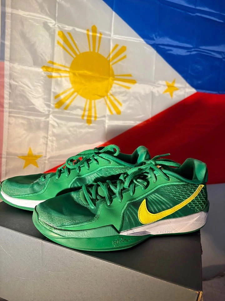 Nike Sabrina 1