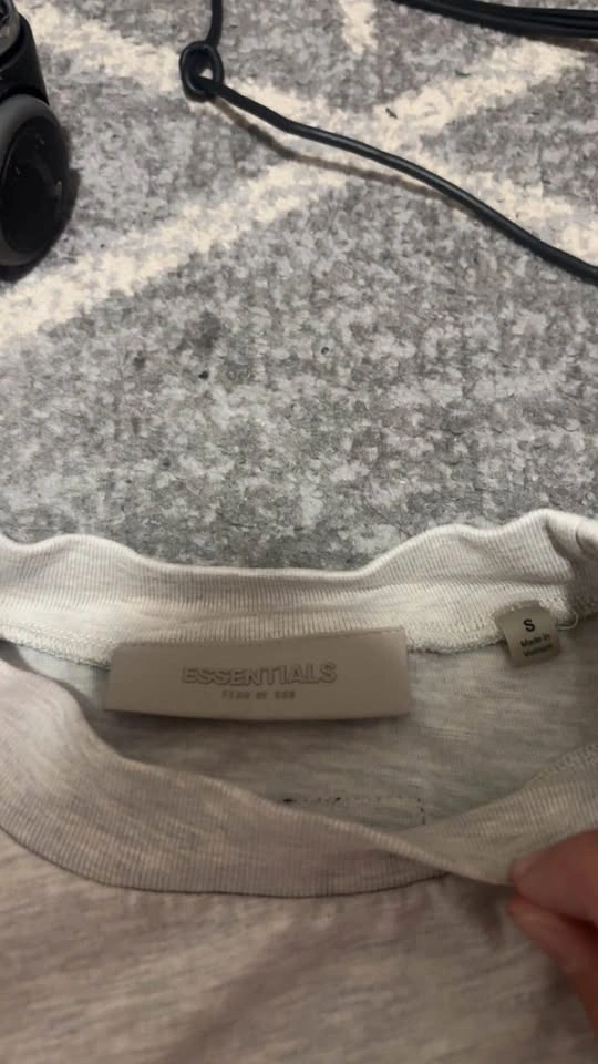 Fear of God Essentials T-Shirt & Shorts Set Grey Size S - photo 3