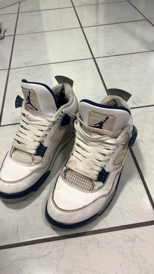Jordan 4 (Authentic)