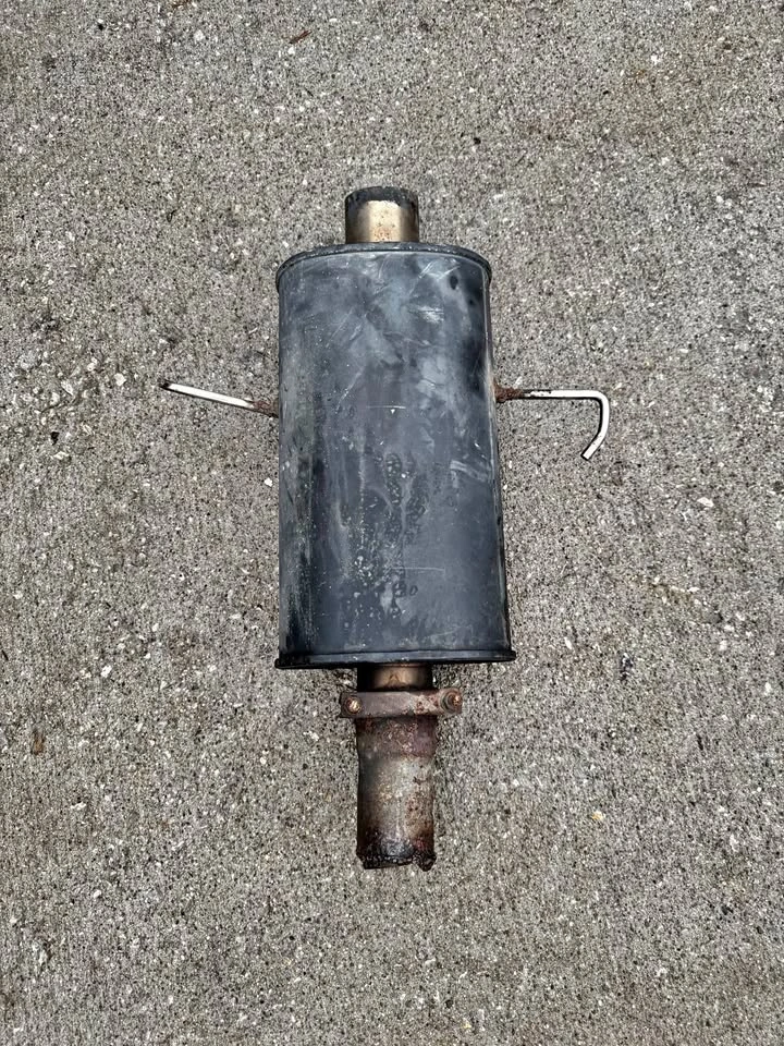 Exhaust muffler *as is*
