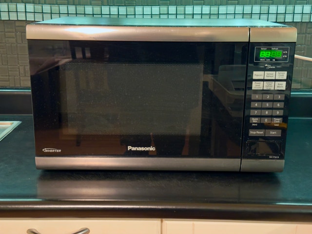 Panasonic NN-ST661B Microwave, 1200 Watts, 1.2 Cu. Ft.