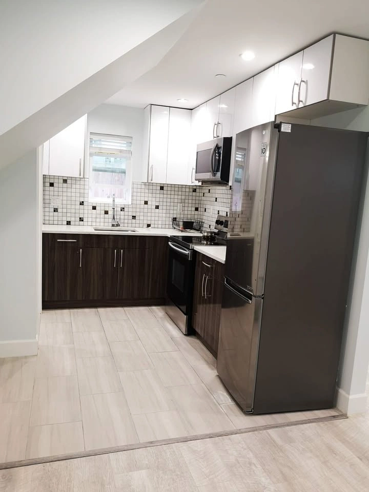2 Bed 1.5 Bath House for Rent - photo 3