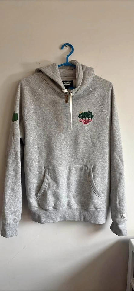 New w tags Canada Dry roots medium hoodie