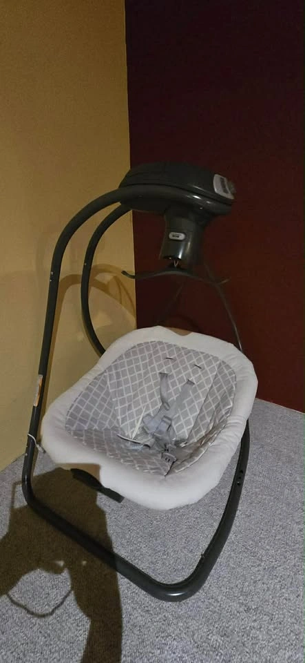 Baby Swing and Bassinet - photo 5